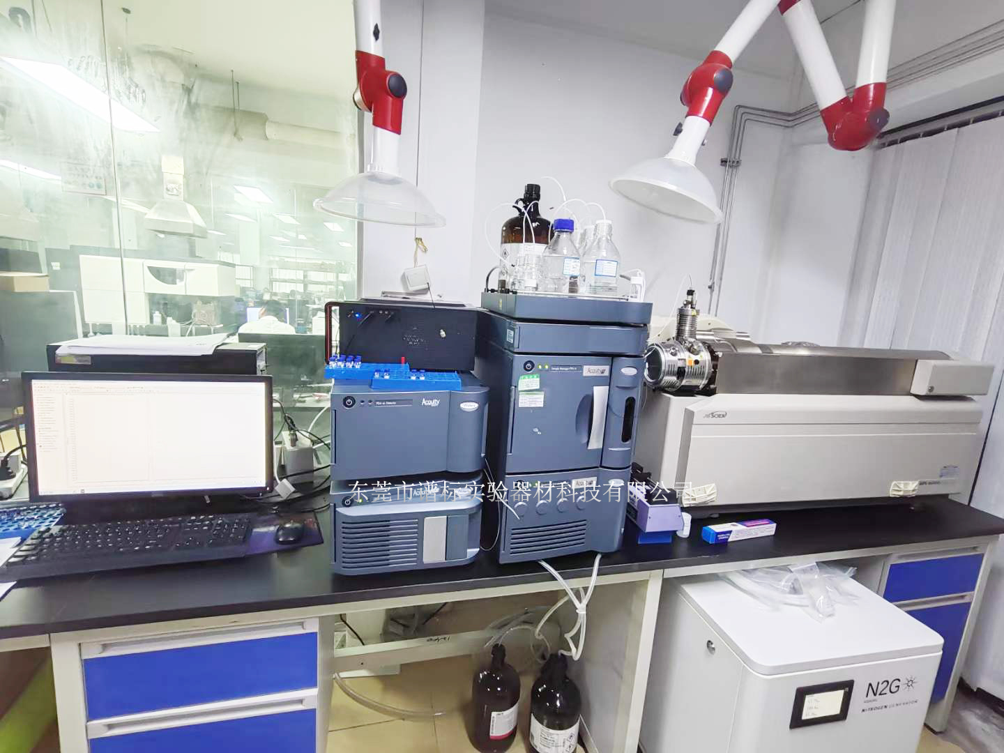 5月8日液質聯(lián)用質譜儀AB SCIEX 4000+waters液相在東莞安裝適用藥物研發(fā),生物分析,環(huán)境監(jiān)測