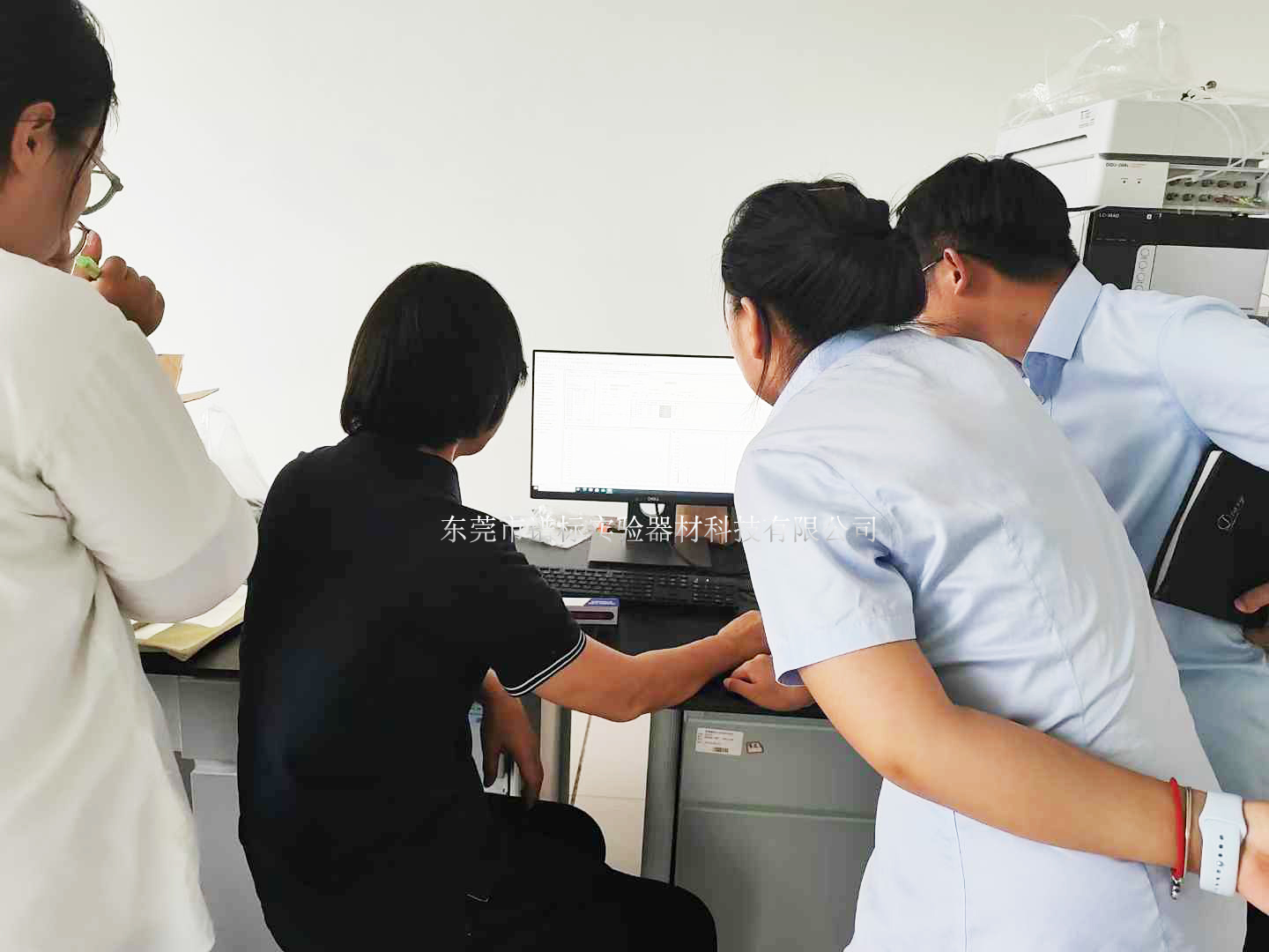 7月11日新疆司法鑒定用AB SCIEX LCMSMS 5500＋30A測試毛發(fā)，汗液，尿液等含量